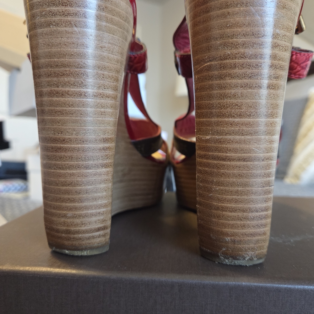 Louis Vuitton Red and Brown Wedges Sandals - Picture 5 of 5